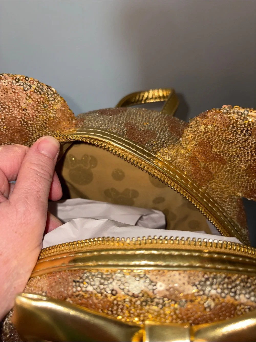 NWT Loungefly Disney Minnie Mouse Golden Sequin Mini Backpack